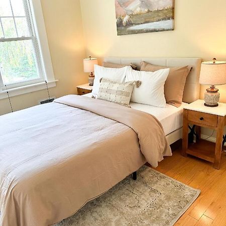 7 Mins Drive To Yale, Large Fenced Yard Villa New Haven Ngoại thất bức ảnh